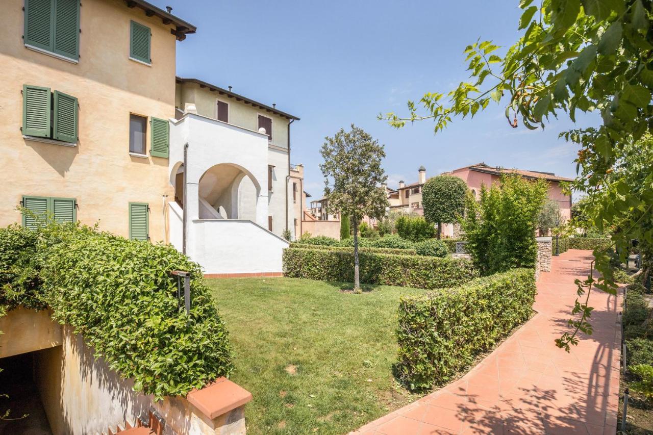Maloma Apartment Peschiera del Garda Exterior photo